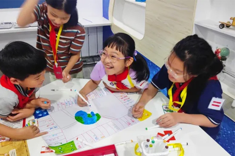 波克公益在社区书院开展游戏化气候科普实践